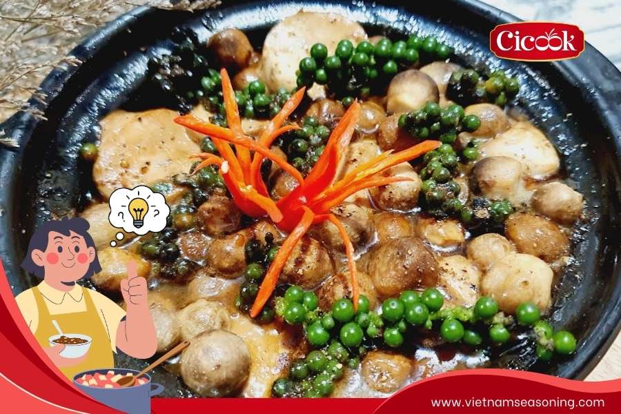 Straw mushrooms braised with green peppercorns