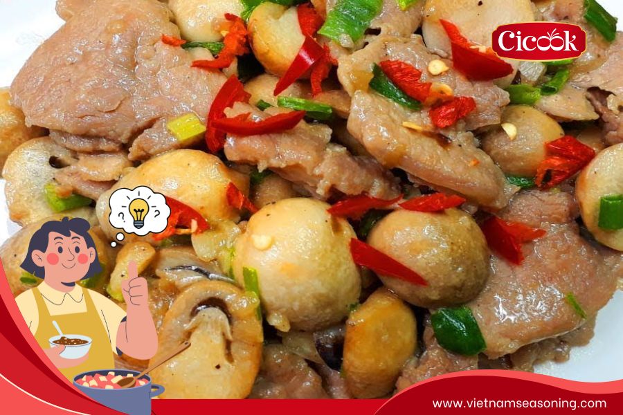 straw mushrooms stir fried with pork